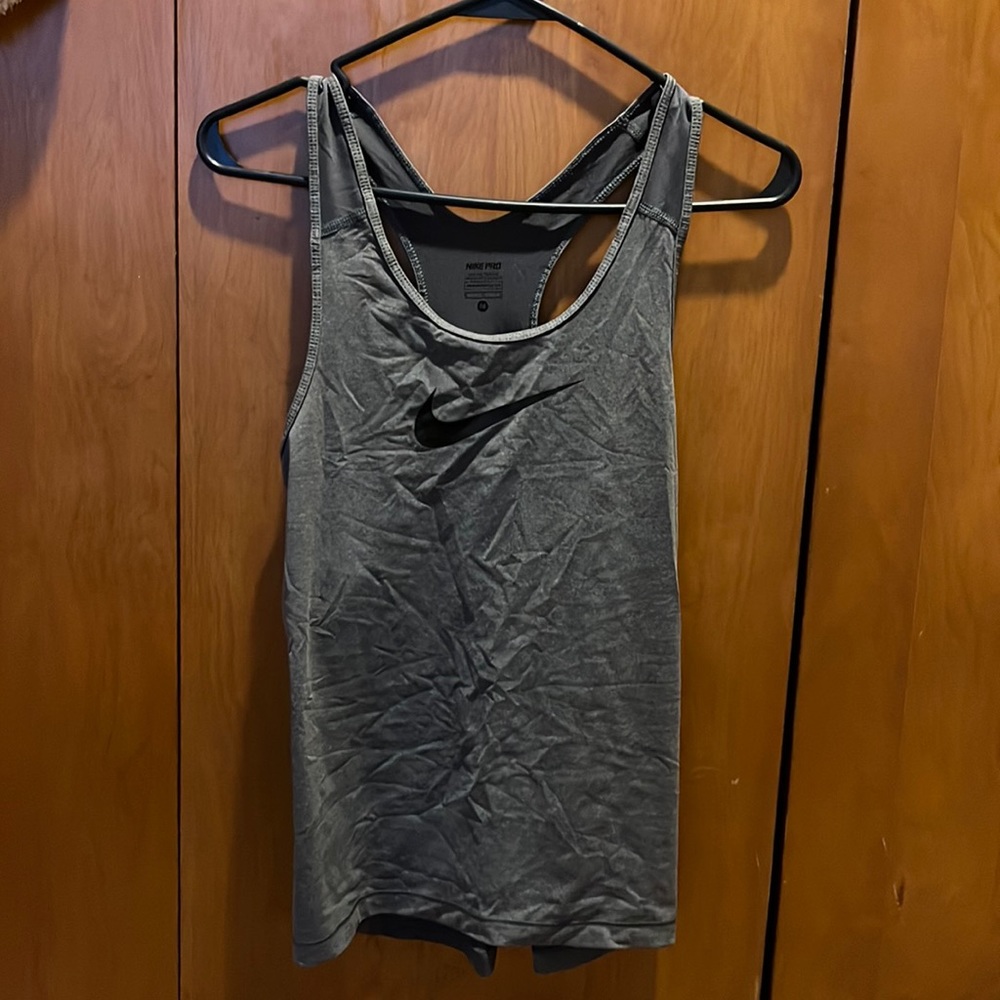 Nike tank
